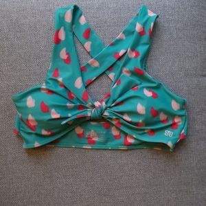 SOLD Albion green bungalow knot top